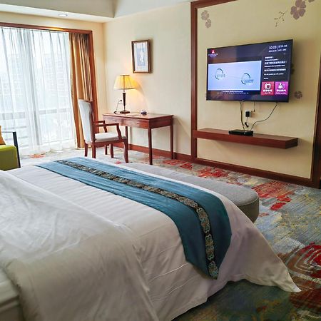 Gladden Hotel Jiangmen Exterior foto